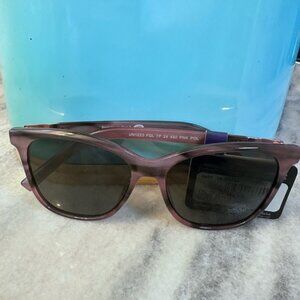 Foster Grant Purple Wayfarer Sunglasses. NWT
